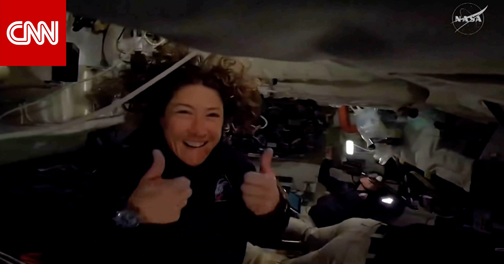 في بث مباشر.. طاقم كبسولة 