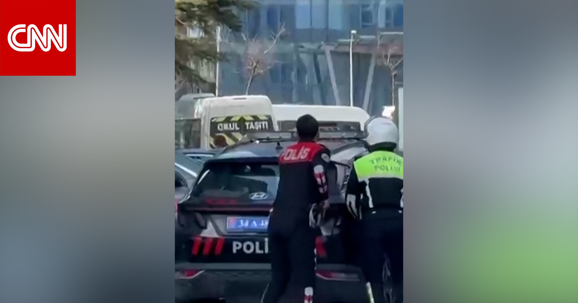 شاهد لحظة إطلاق نار قرب القنصلية الإسرائيلية في إسطنبول