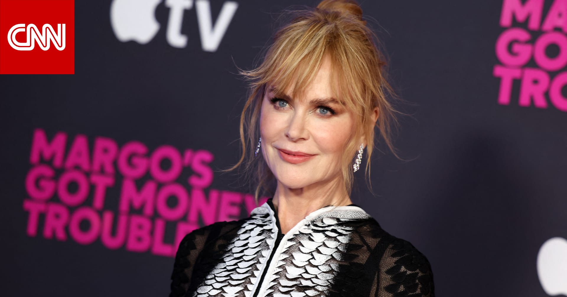 بالصور..
قماش شفاف وحراشف أسماك.. هكذا ظهرت نيكول كيدمان صاحبة الـ58 عامًا خلال العرض الأول لمسلسلها الجديد في نيويورك