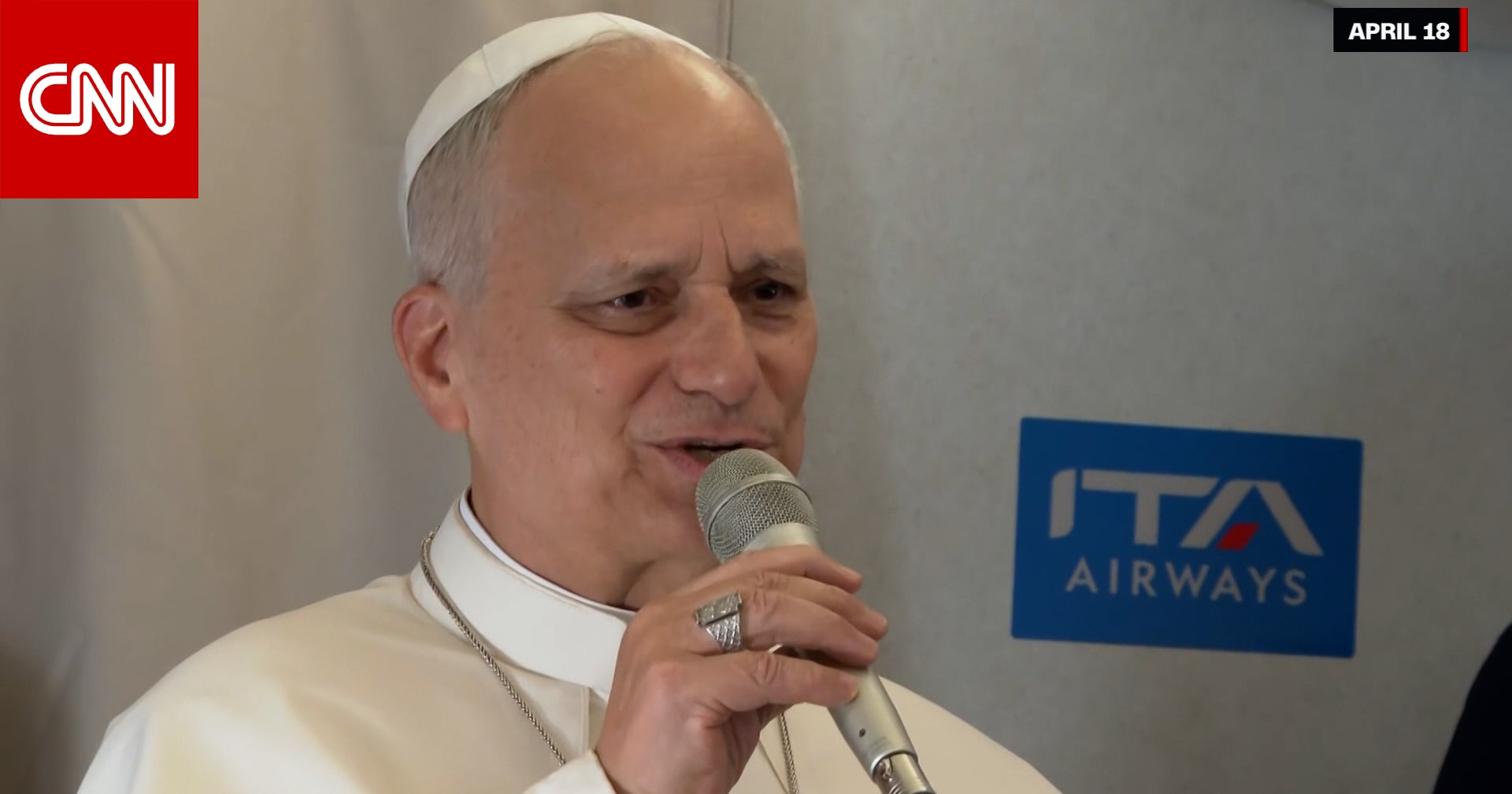 "الجدال ليس من اهتماماتي".. بابا الفاتيكان يعلق على خلافه مع ترامب