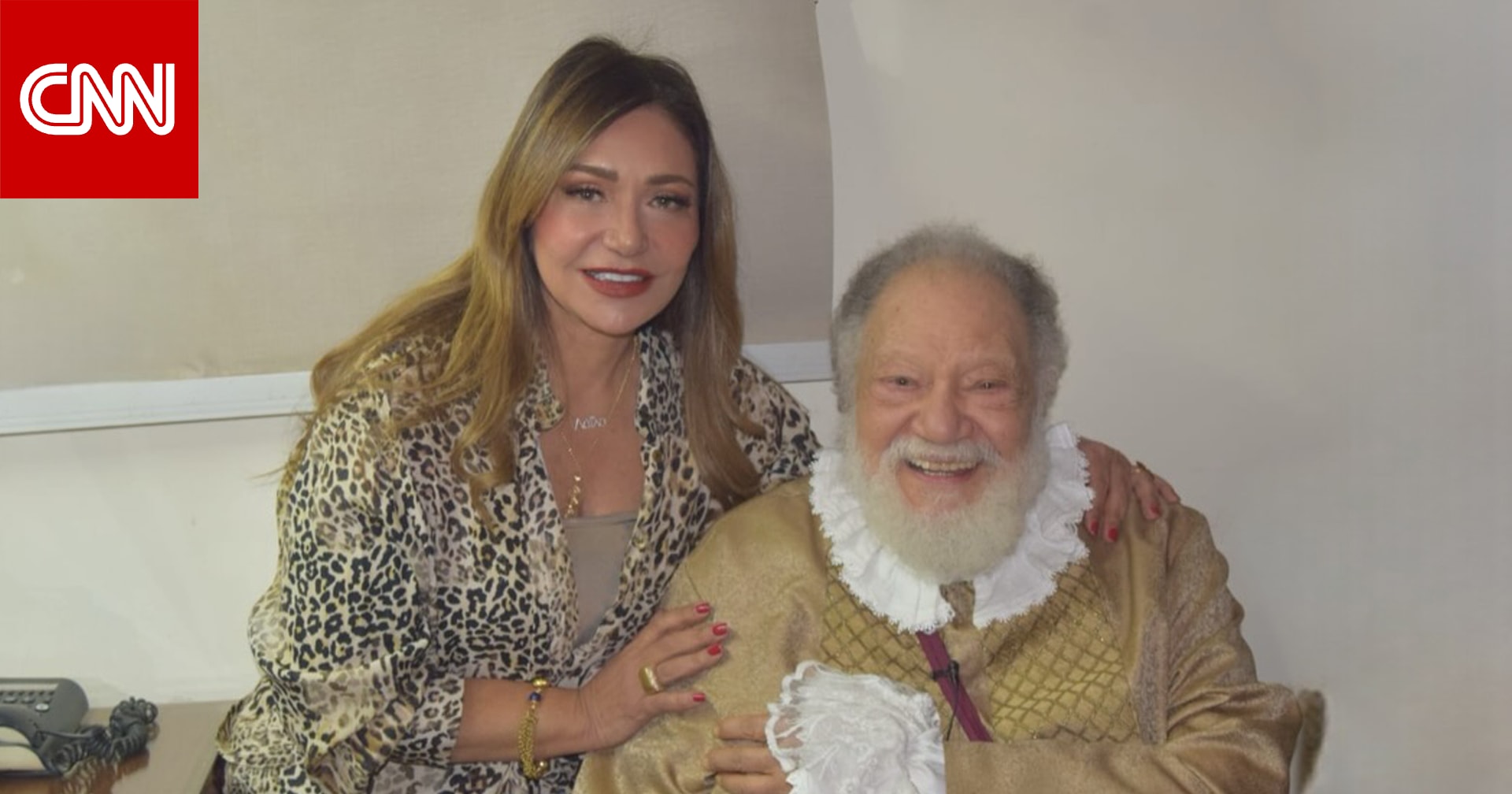 "في حضرة الفن الحقيقي".. ليلى علوي تشارك صورة مع يحيى الفخراني