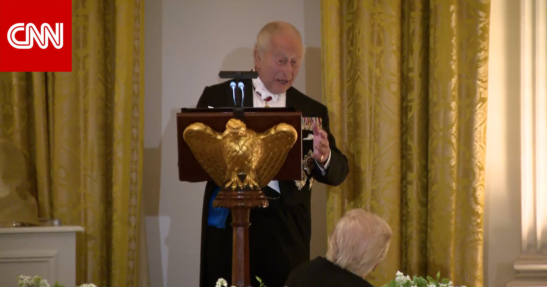 أضحك الحضور.. تشارلز يرد على تصريح ترامب: لولا بريطانيا لكنتم تتحدثون الفرنسية