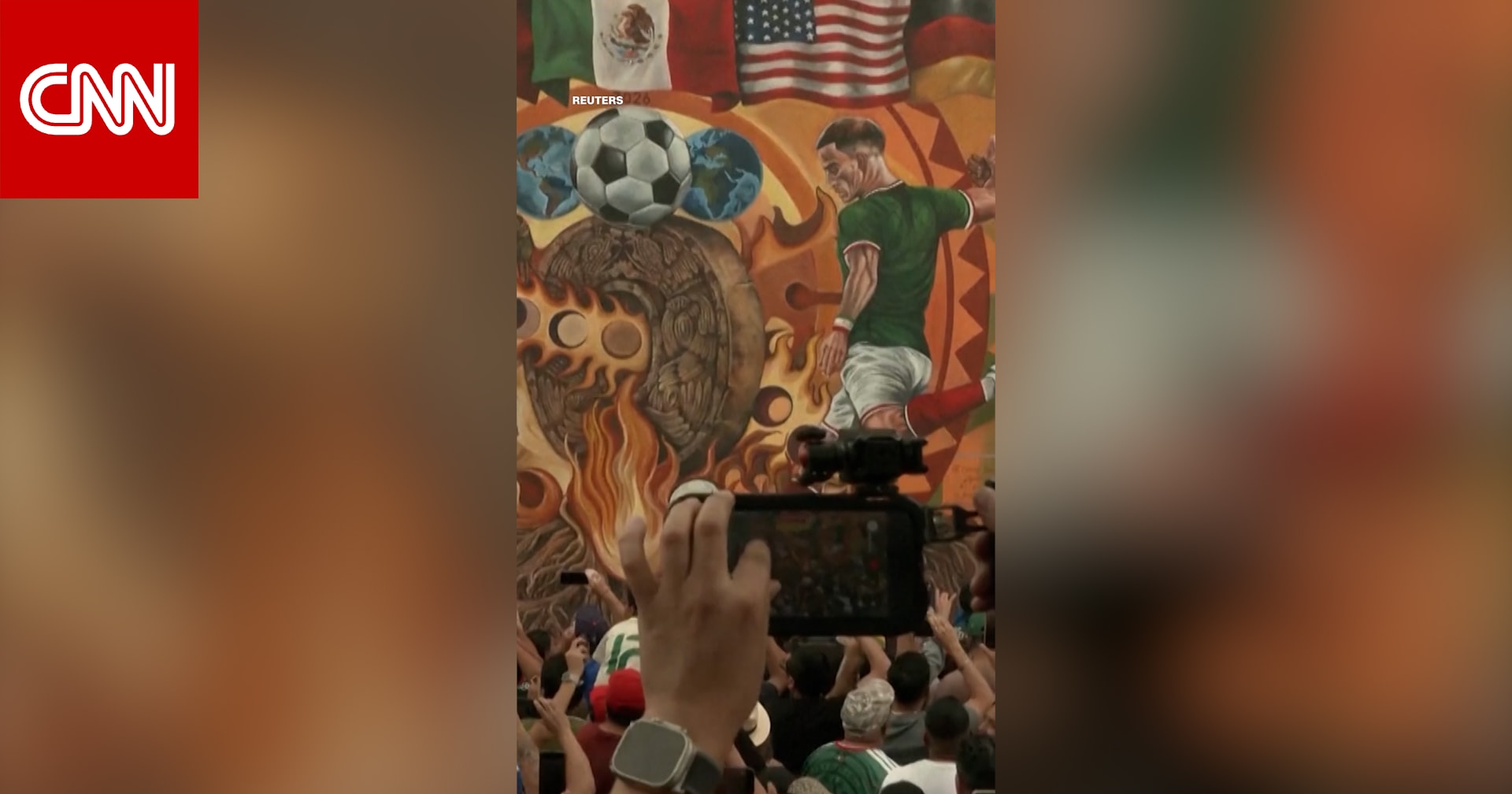 استعدادًا لكأس العالم.. جدارية مكسيكية لكرة القدم تحطم الأرقام القياسية