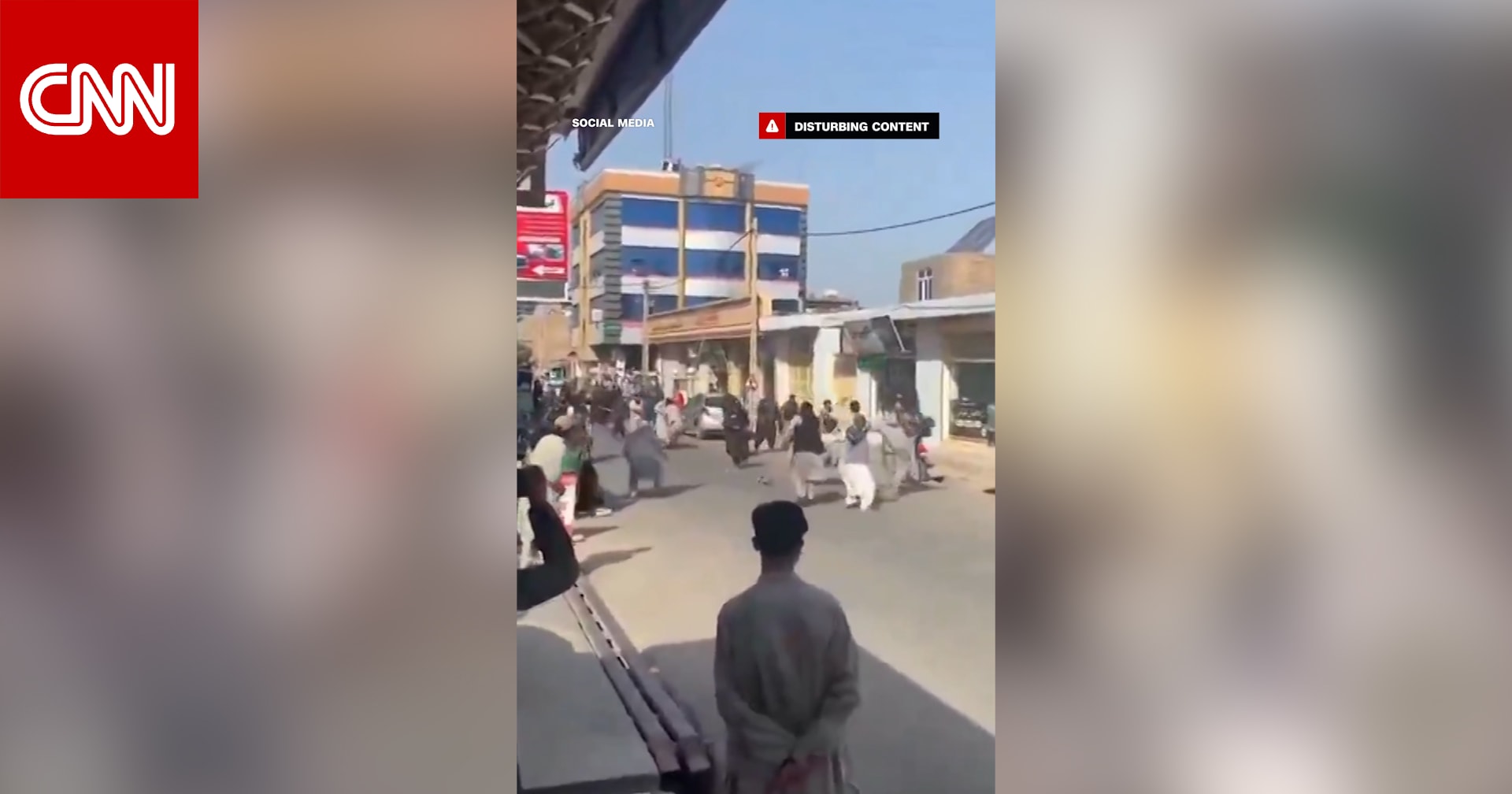 سماع دويّ إطلاق نار خلال احتجاج نادر للمحجبات في أفغانستان