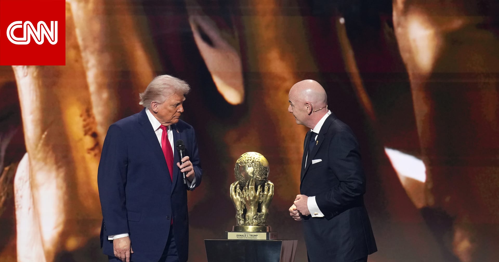 ترامب يتواصل مع إنفانتينو لإلغاء طرد لاعب المنتخب الأمريكي بالوغون