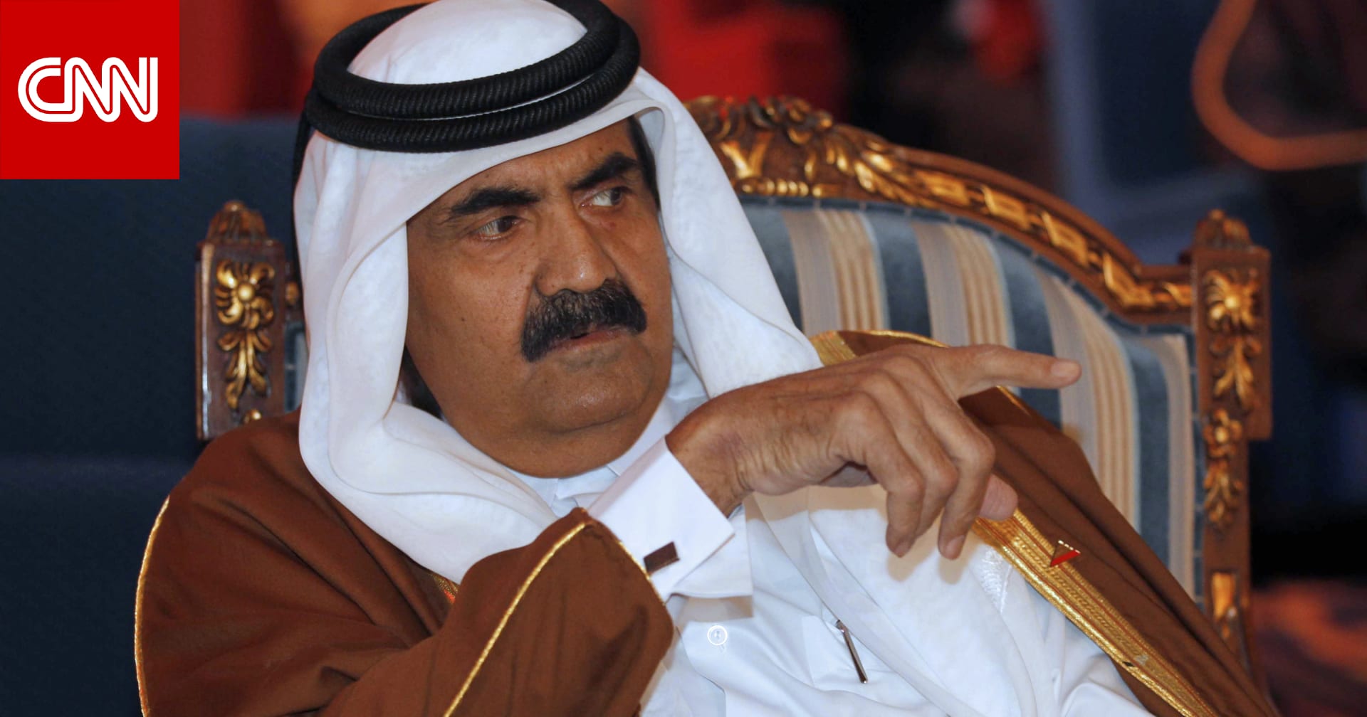 قطر.. الشيخ جوعان بن حمد ينشر صورا أرشيفية مع الأمير الوالد معزيا بوفاته