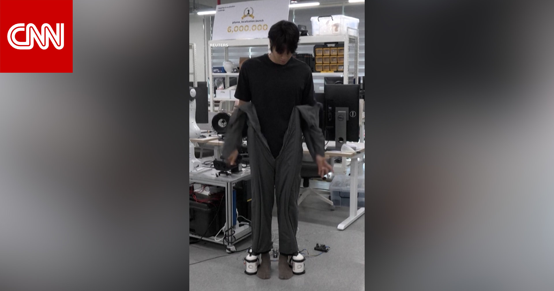 شاهد.. ملابس ذكية تلتف حول جسم مرتديها تلقائيًا في غضون 10 ثوانٍ