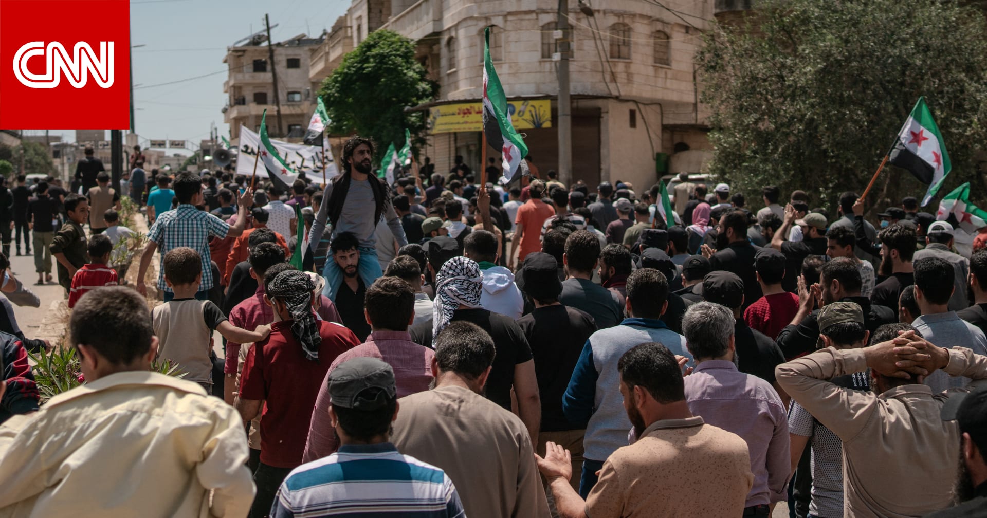 "دهس صور أحمد الشرع خلال احتجاجات الوقود في سوريا".. ما حقيقة الفيديو؟ 