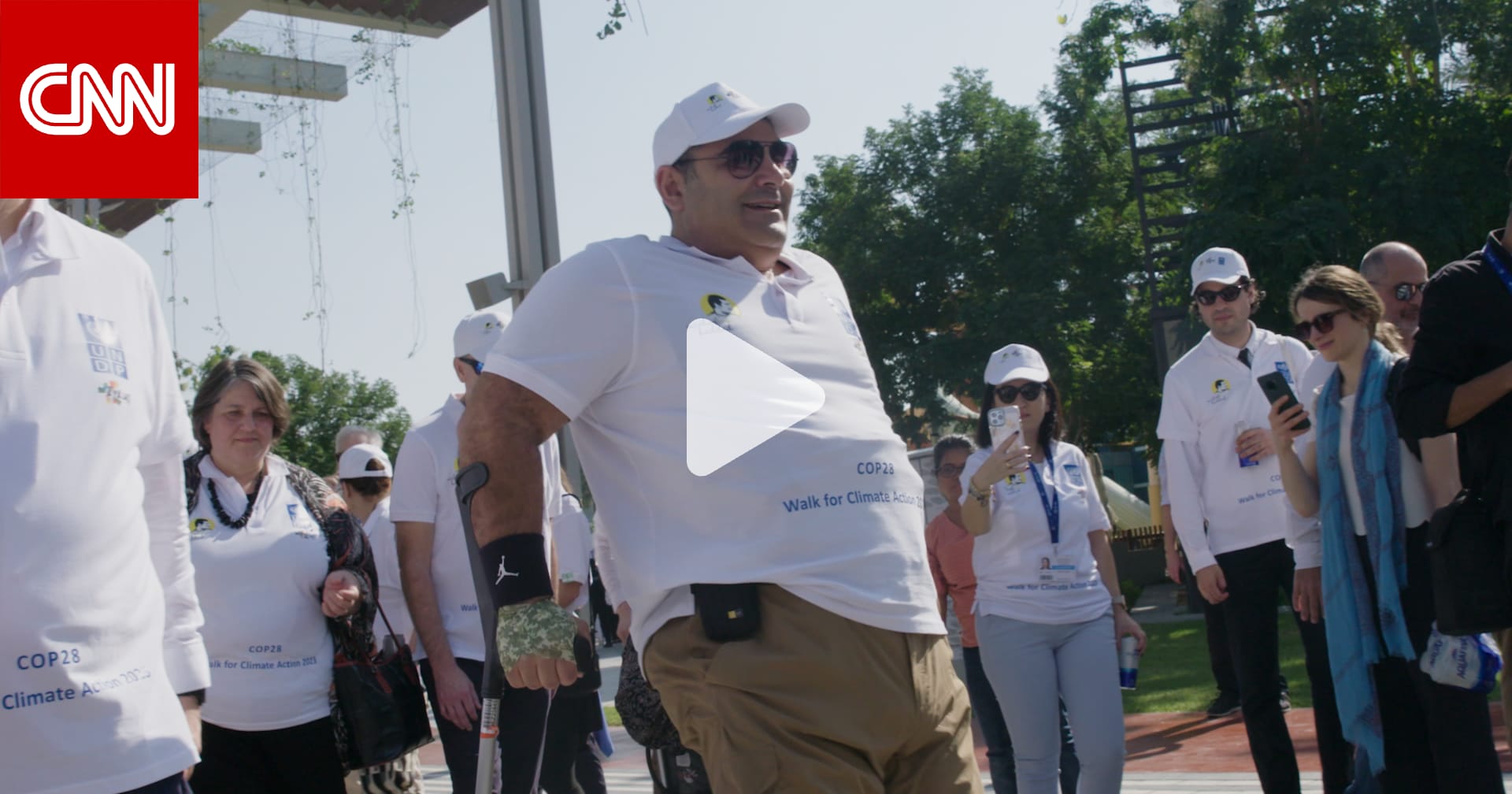 بمسيرة من قلب "كوب 28".. رياضي لبناني يُطلق "صرخة" لدمج الأشخاص من ذوي الاحتياجات الخاصة بالعمل المناخي