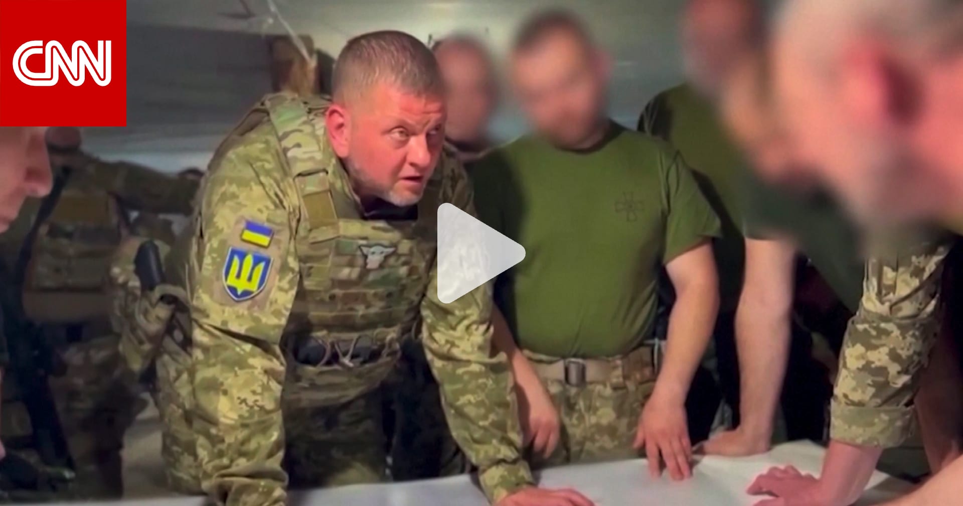 زيلينسكي يقيل القائد الأعلى لجيش بلاده.. ما الذي يحدث في أوكرانيا؟