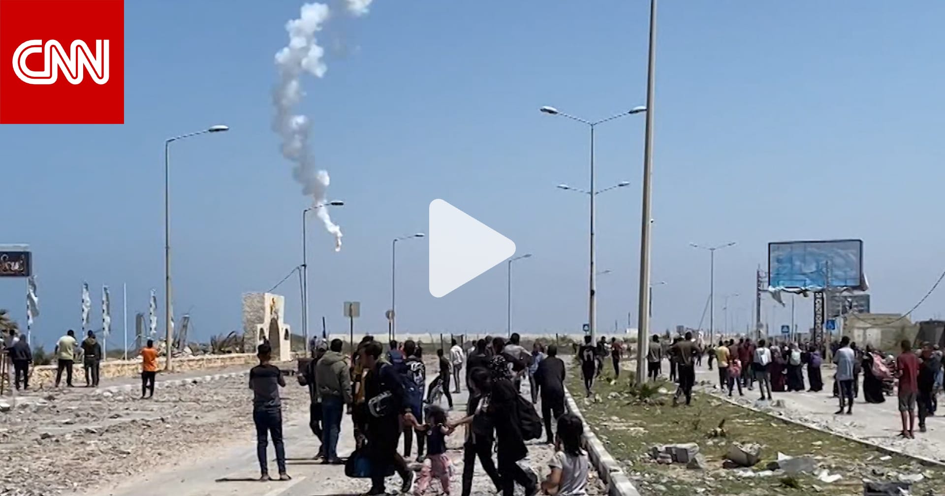 شاهد كيف تحولت رحلة فلسطينيين لشمال غزة إلى كابوس