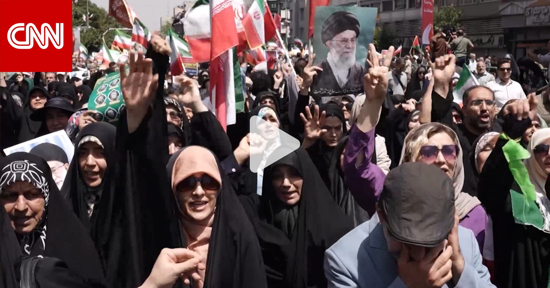 "الموت أحلى من العسل".. متظاهرة إيرانية في طهران توجه رسالة إلى ترامب 