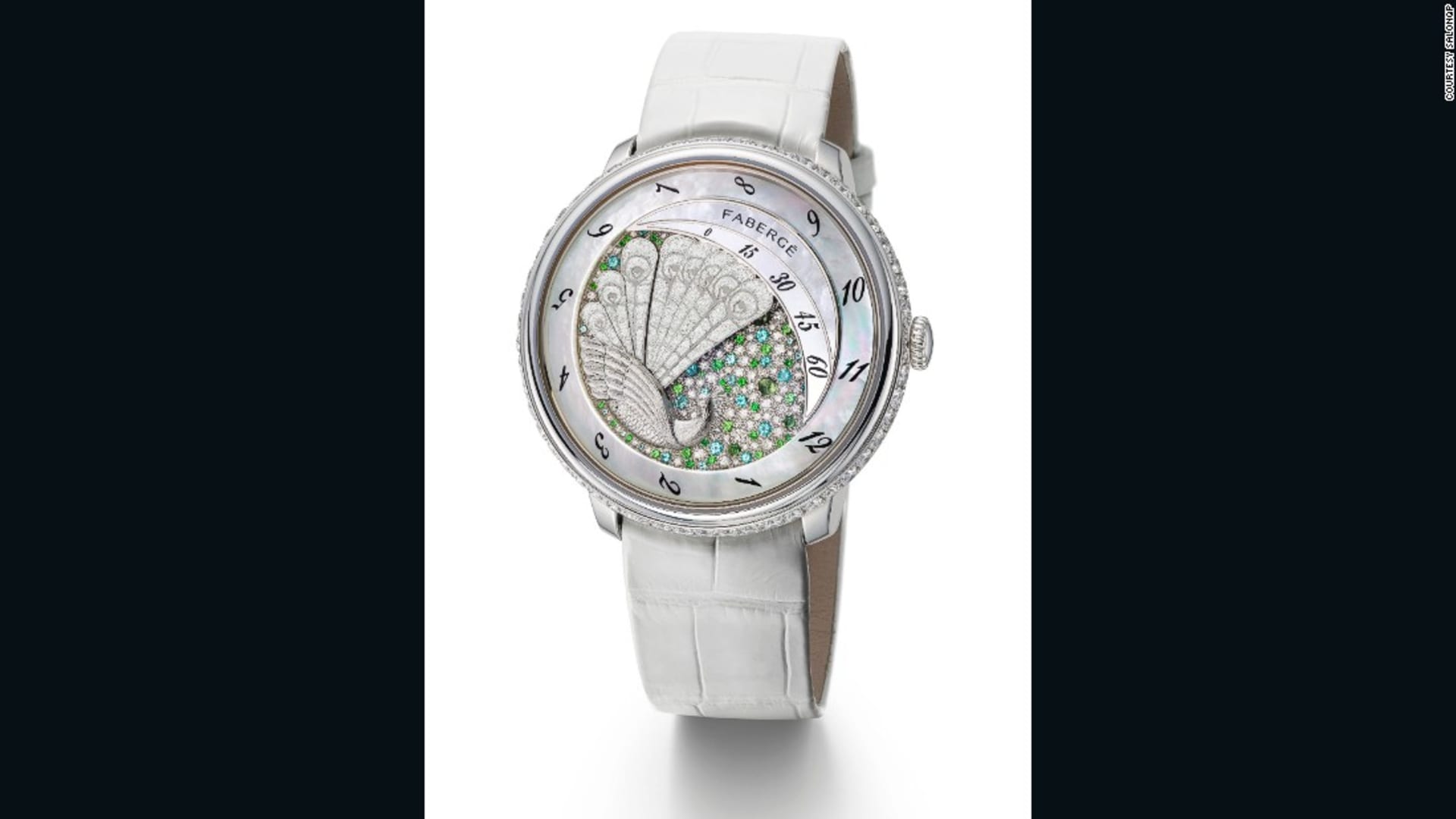 عندما توقف الساعات دقات القلوب شاهد أجمل الساعات المشاركة بمعرض ساتشي في لندن Cnn Arabic