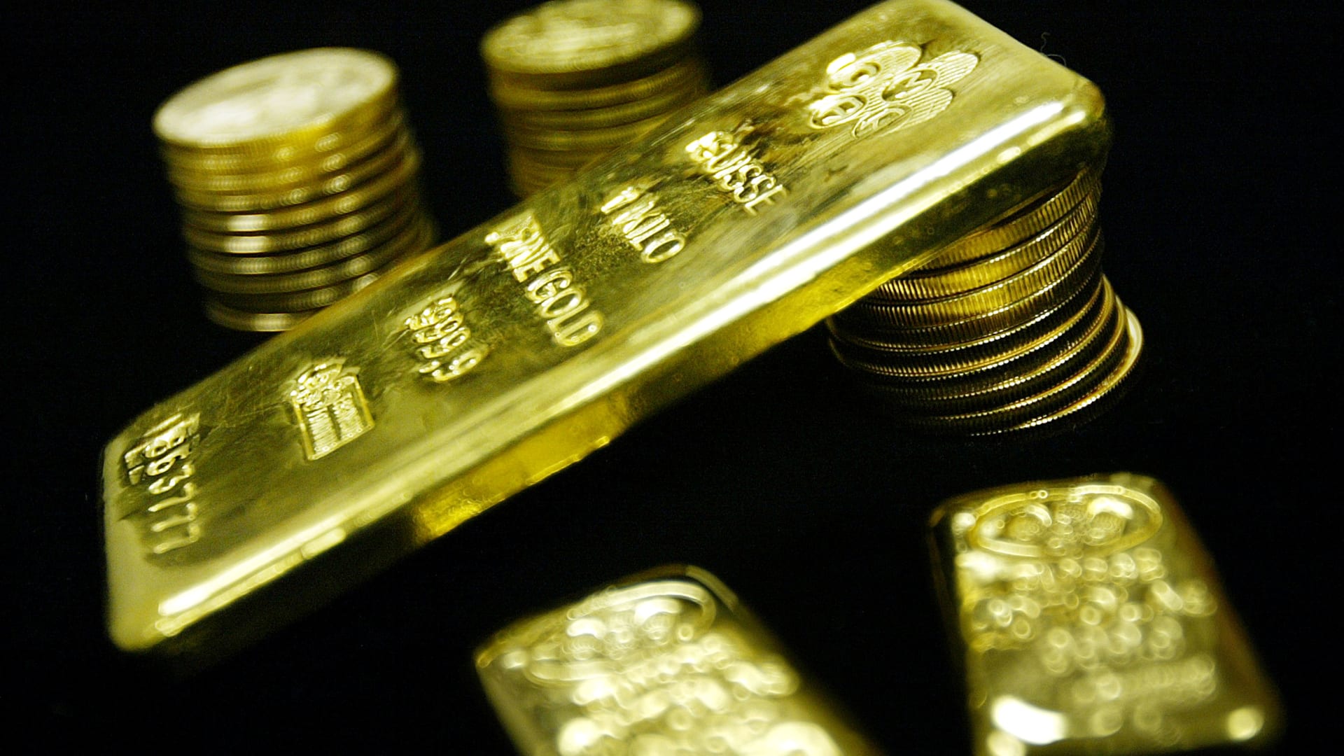 لماذا يعتبر الذهب ملاذاً آمناً للاستثمار؟ 