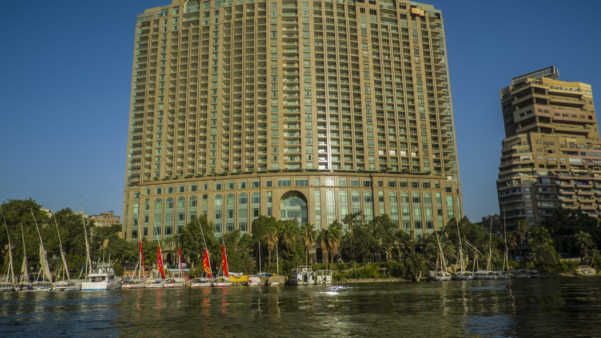 اثنتان منها في دبي.. إليكم أفخم غرف الفنادق في العالم