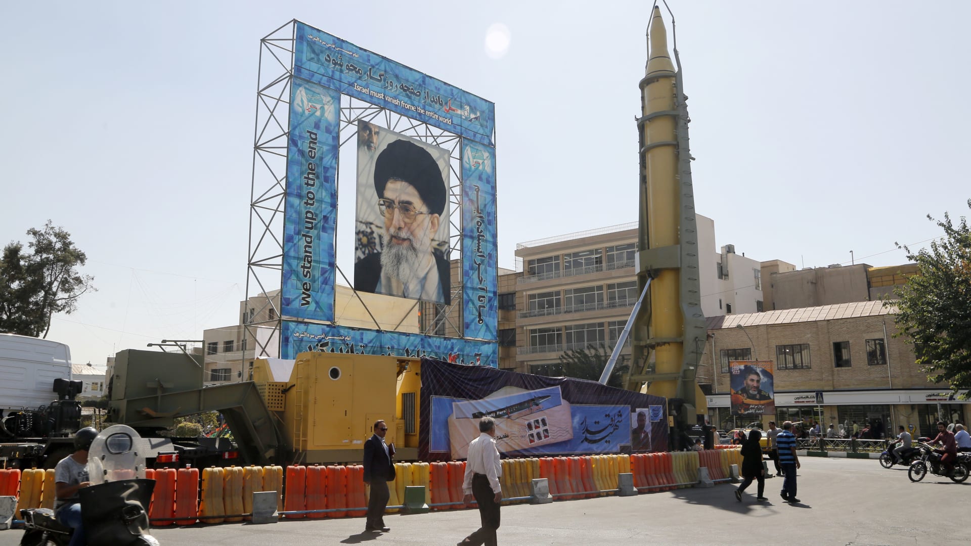 ظريف: استخباراتنا تفشل محاولات السعودية نقل الحرب إلى إيران