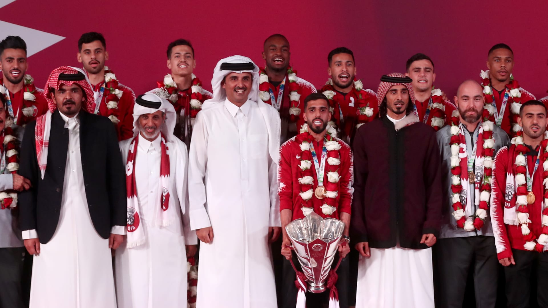 هكذا احتفل القطريون بفوز منتخبهم ببطولة آسيا للمرة الأولى