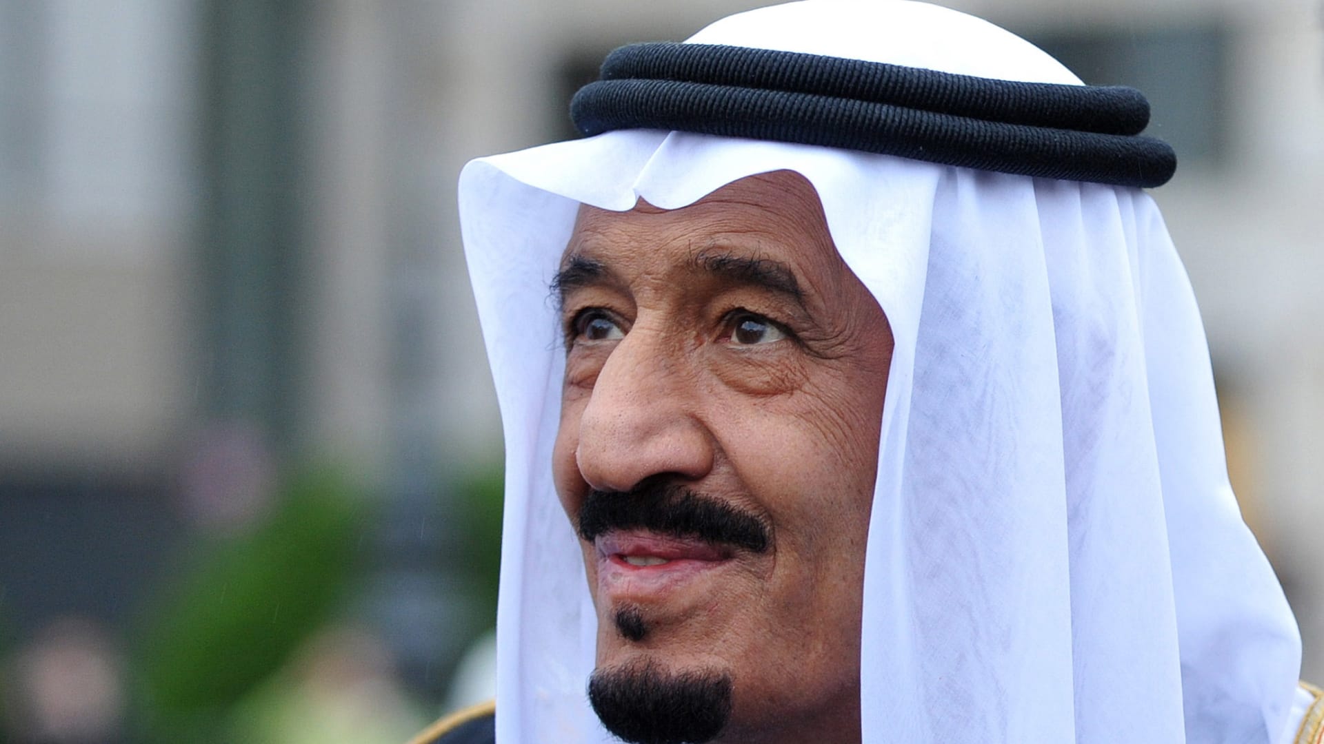 سلمان بن عبدالعزيز مستشار ملوك المملكة يصبح ملكا