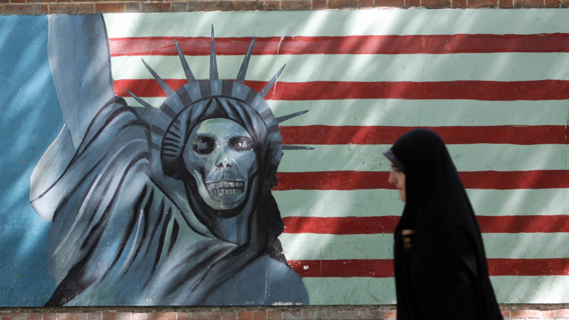 إيران تنشر فيديو إسقاط "الدرون" الأمريكية في الخليج