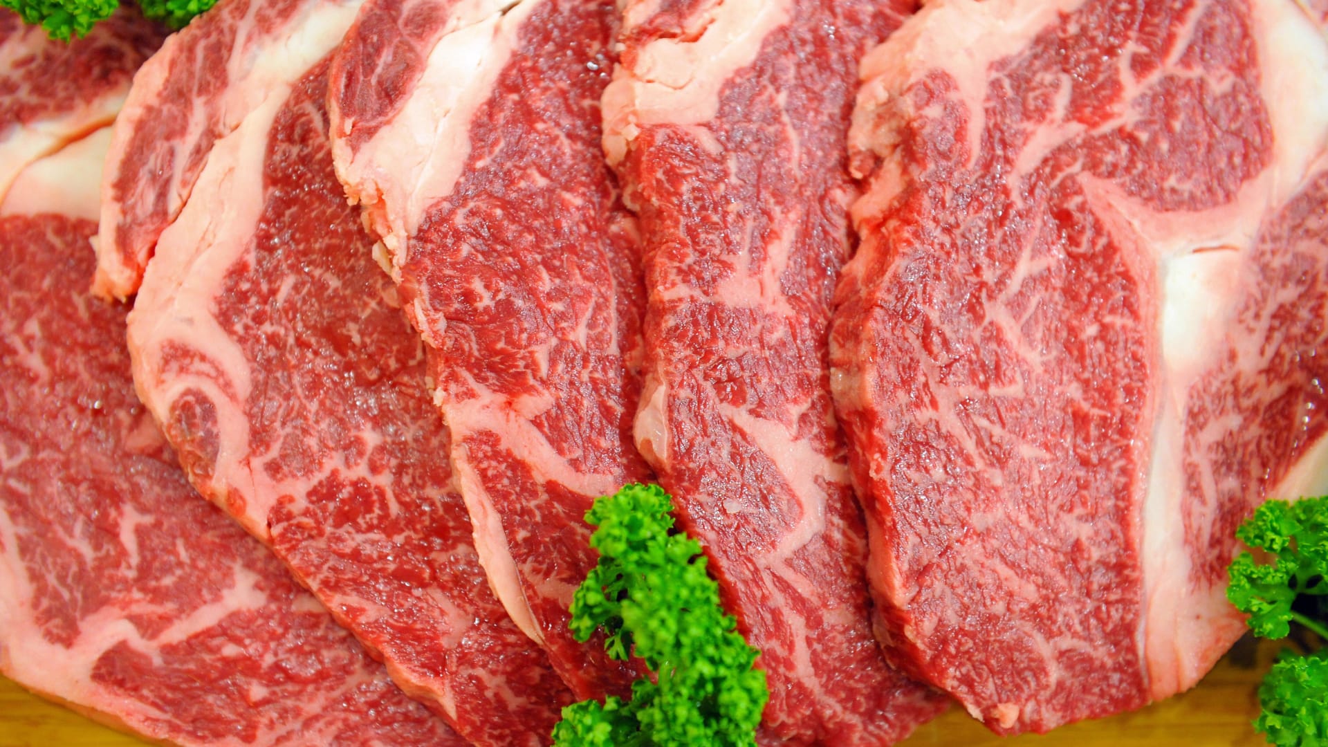 دراسة: تناول اللحوم الحمراء يرتبط بالموت المبكر