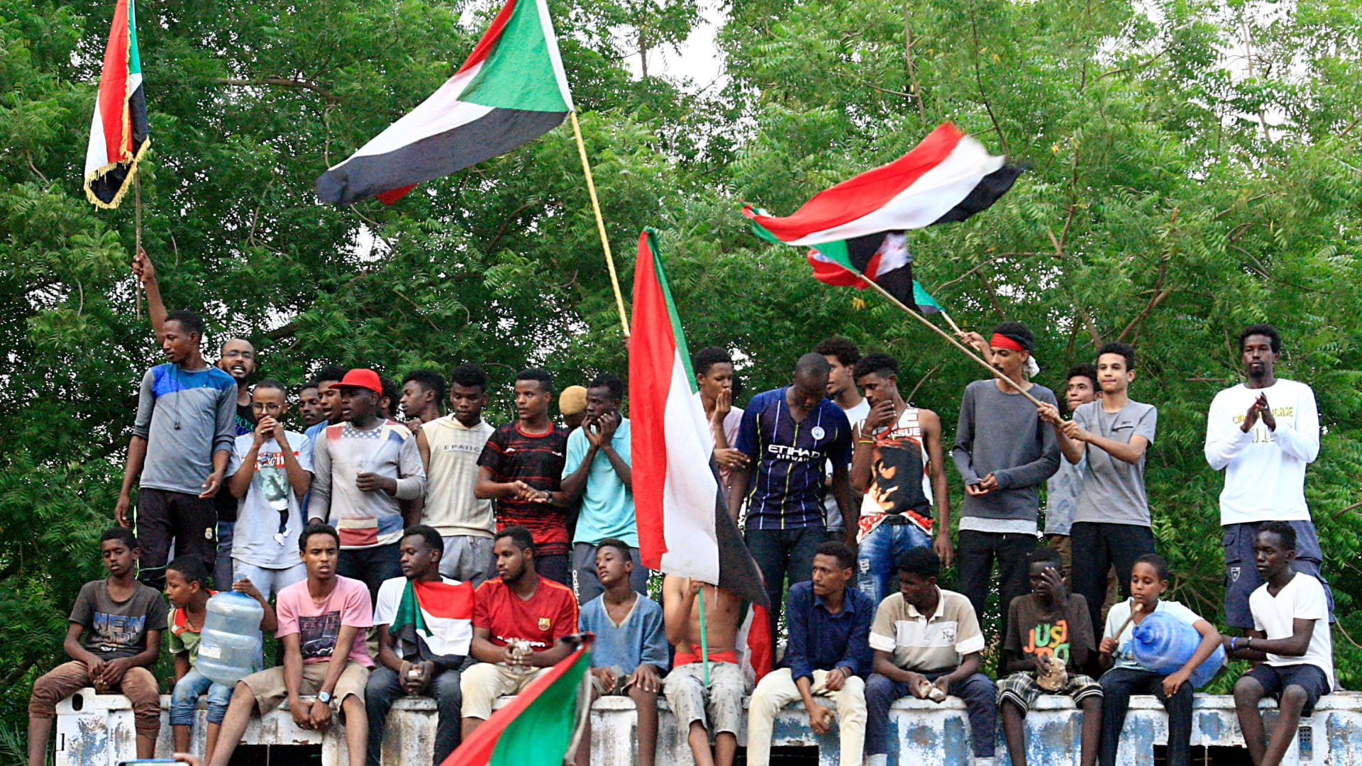 احتفالات في السودان بعد التوصل لاتفاق "الفترة الانتقالية"