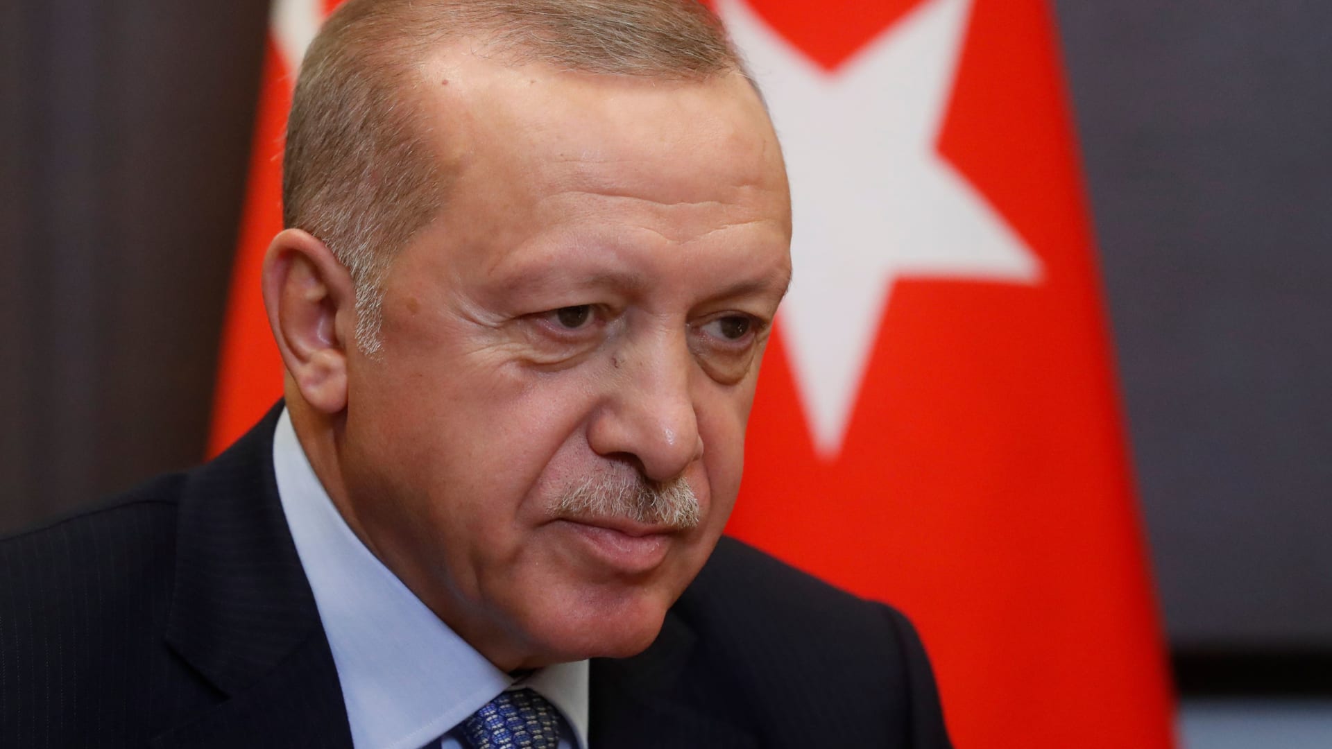 اتهامات متبادلة بخرق وقف إطلاق النار بين تركيا والأكراد