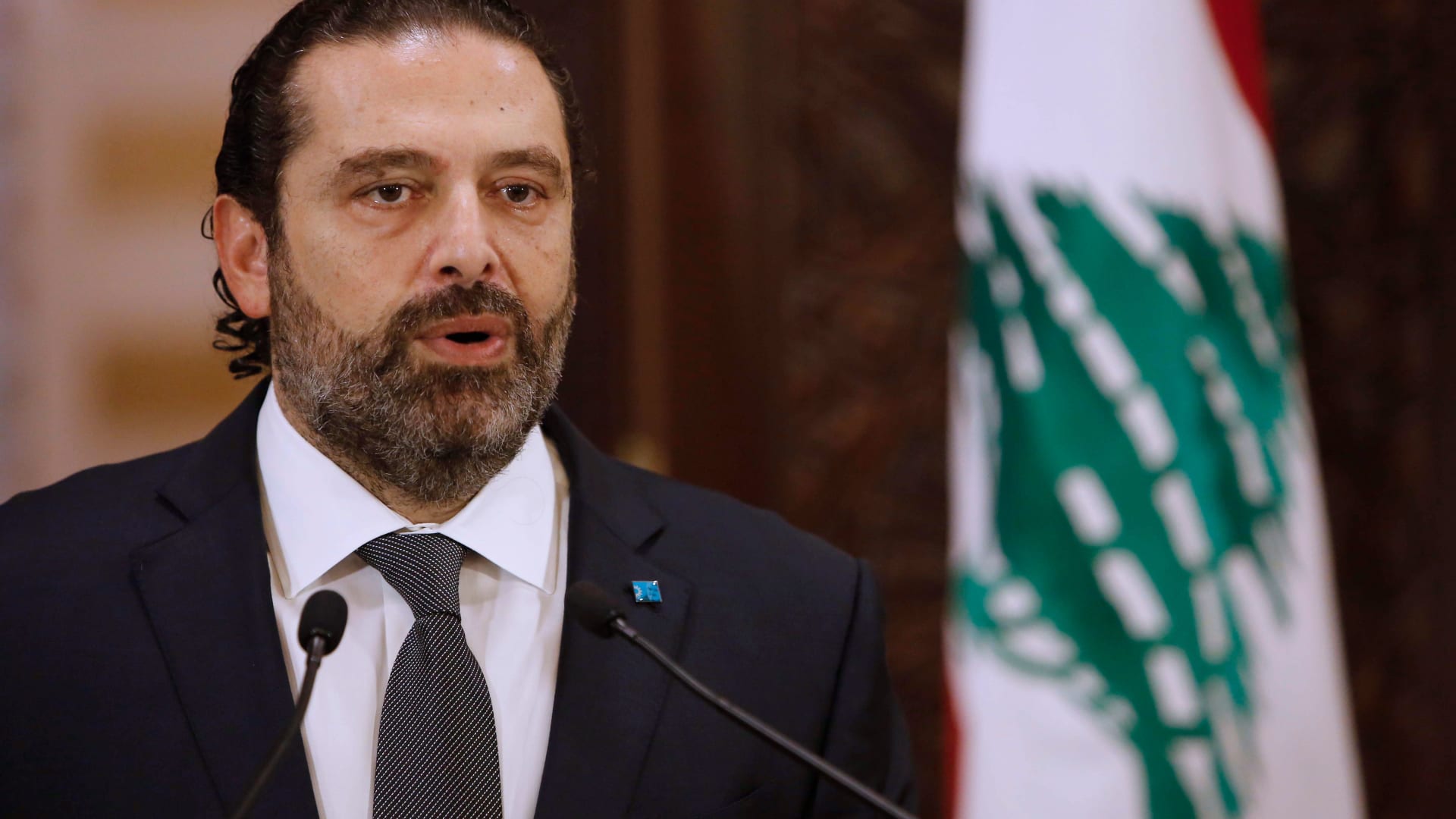 فراغ سياسي بعد استقالة الحريري.. إلى أين يتجه لبنان؟