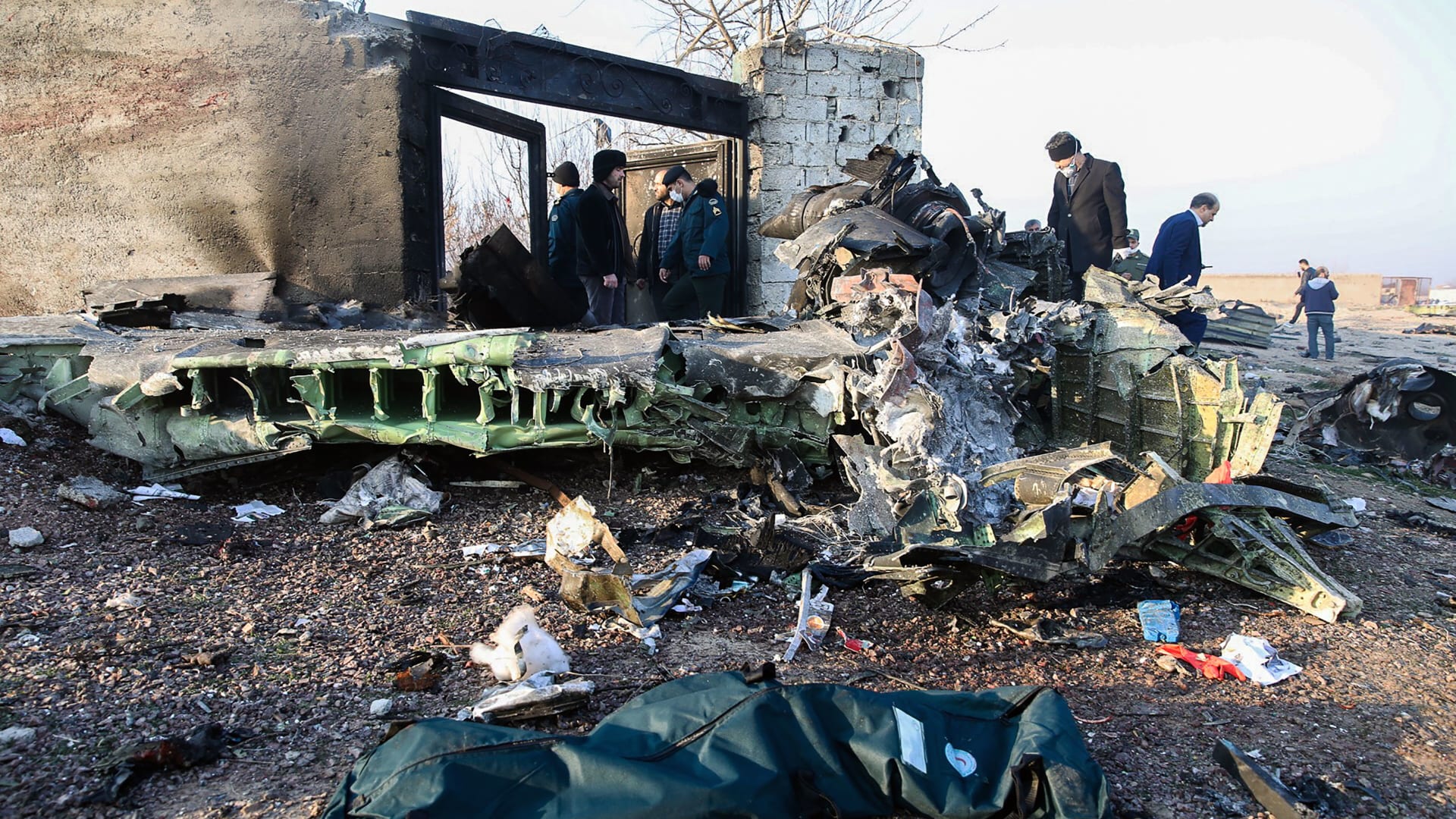 شاهد.. لحظة تحطم طائرة ركاب أوكرانية بعد إقلاعها من إيران