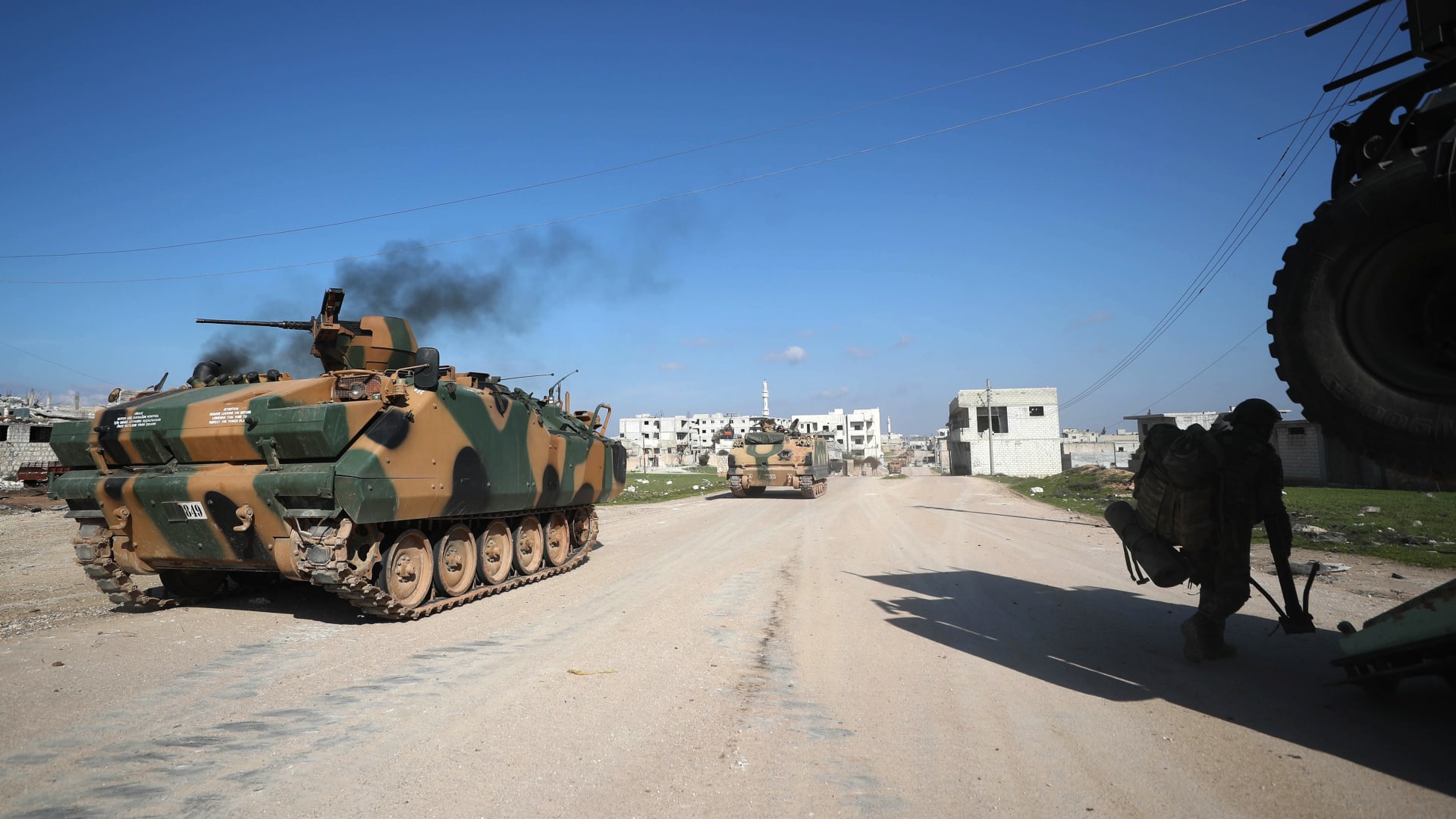 تركيا تحذر من عملية عسكرية وشيكة في سوريا على إدلب