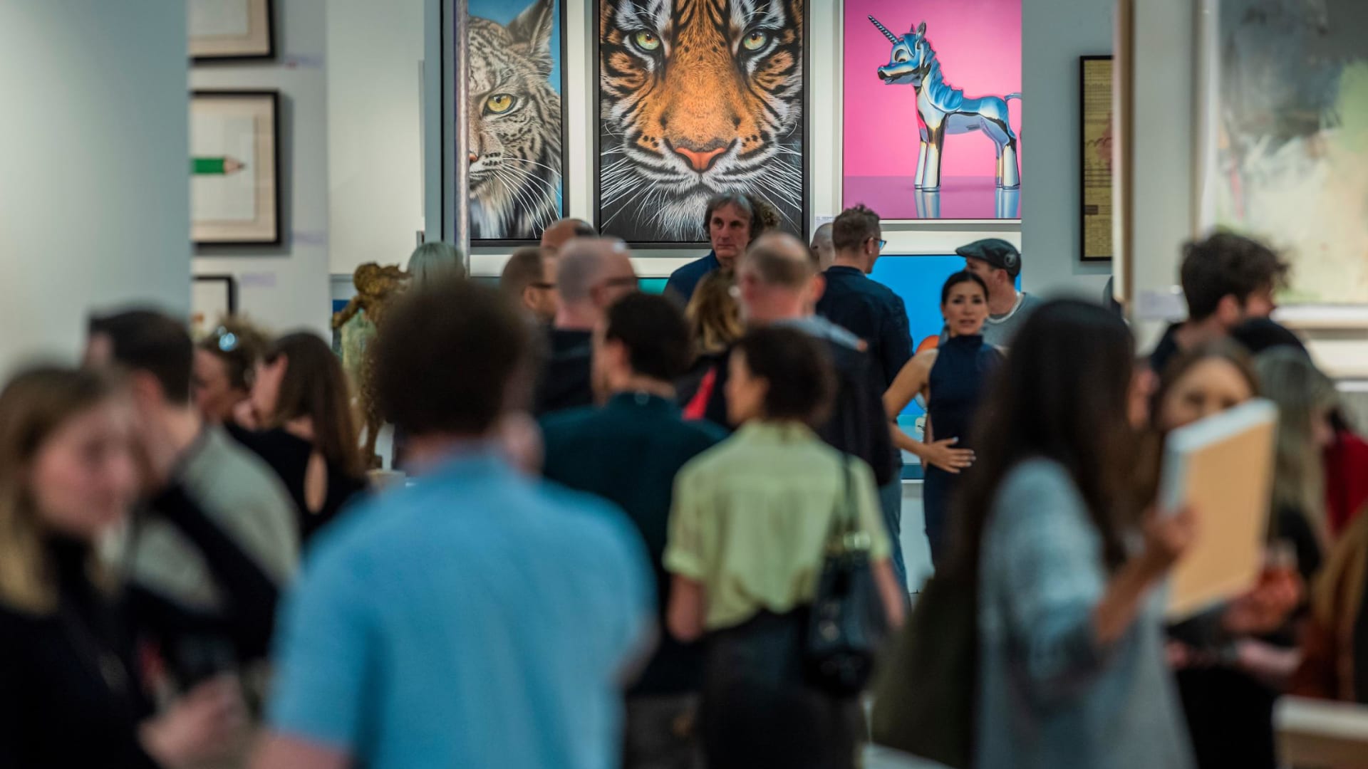 معرض آرت دبي يسلط الضوء على 500 فنان من جميع أنحاء العالم