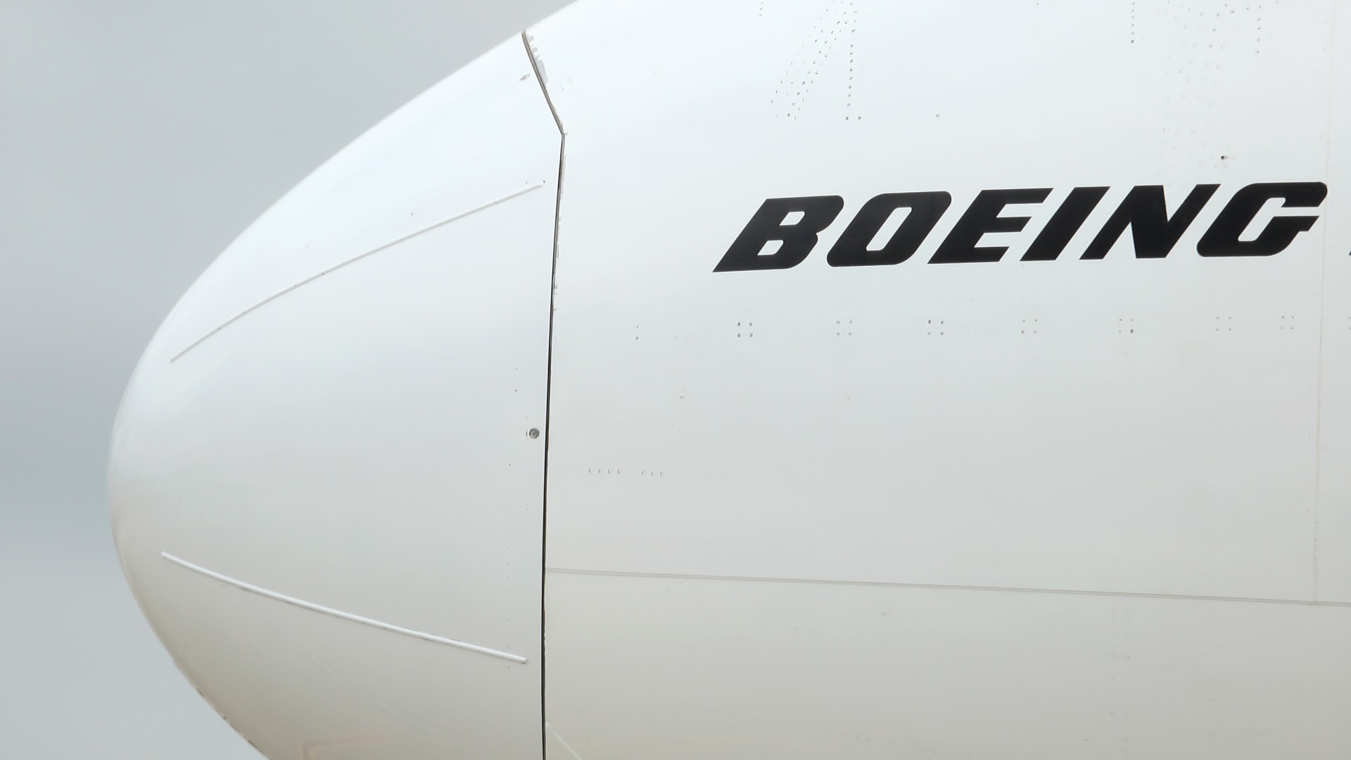 كيف ستؤثر حوادث 737 ماكس على مستقبل بوينغ في صناعة الطائرات؟