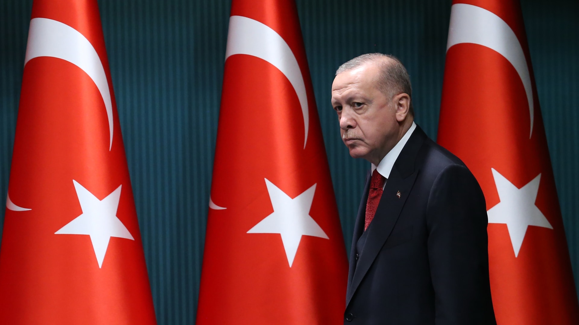 فرنسا تستدعي سفيرها إلى تركيا بعد تصريح أردوغان "ماكرون يحتاج علاجاً نفسياً"