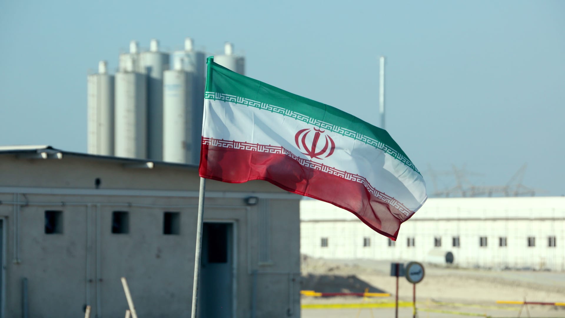 ظريف يتساءل إن ستتبع إدارة بايدن سياسة ترامب "الفاشلة" بالمف النووي الإيراني