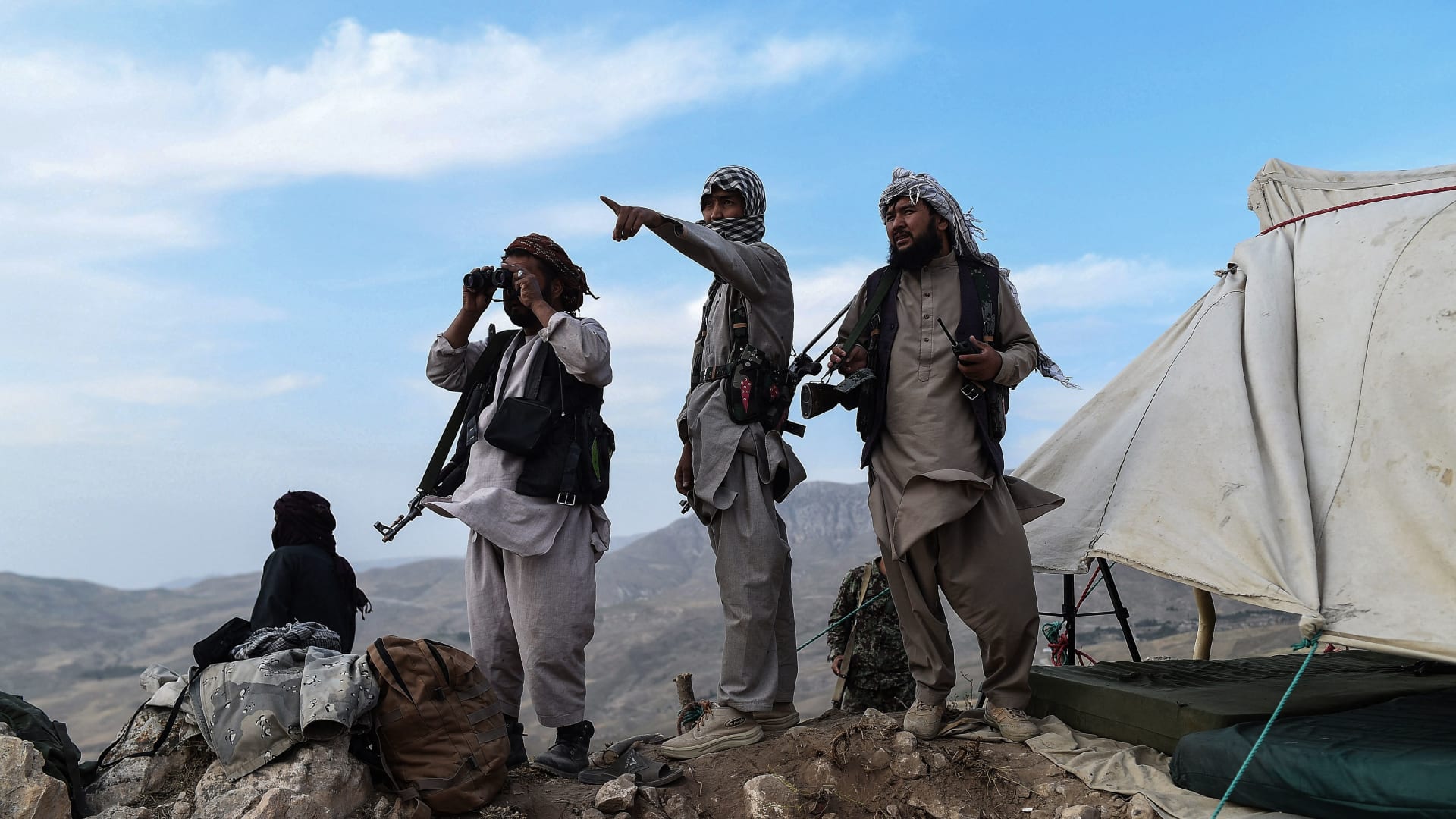 بعد استسلامهم بلحظات.. طالبان تعدم 22 من جنود الـ"كوماندوز" الأفغان في ثوان