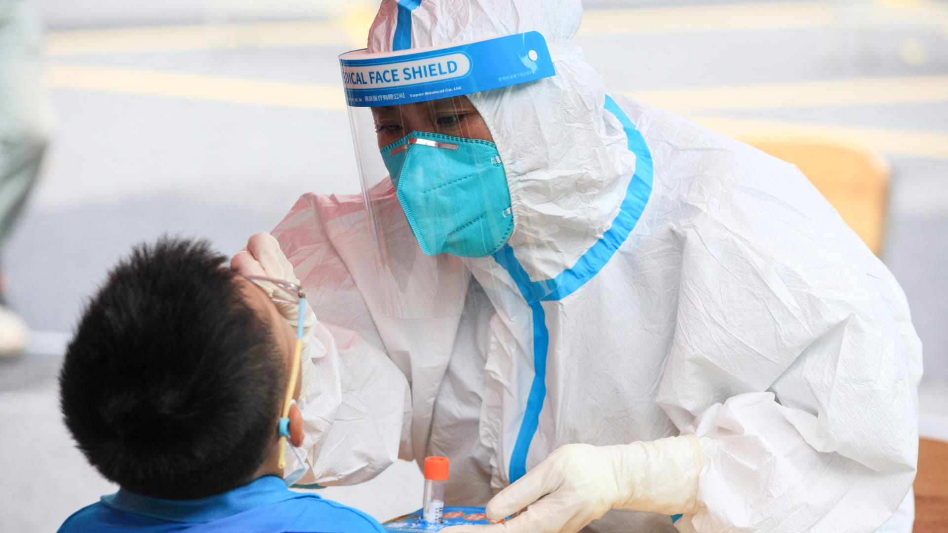 الصين تسجل أعلى عدد لحالات الإصابة بفيروس كورونا منذ يناير