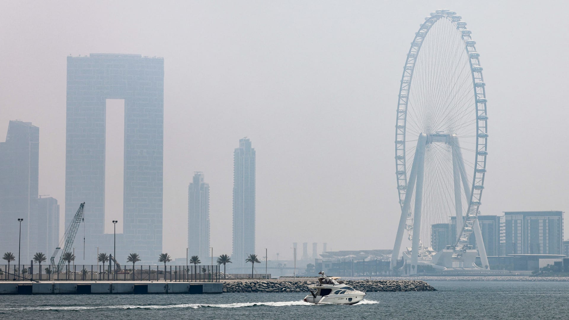 دول الخليج الغنية بالنفط في زمن الانتقال إلى الطاقة