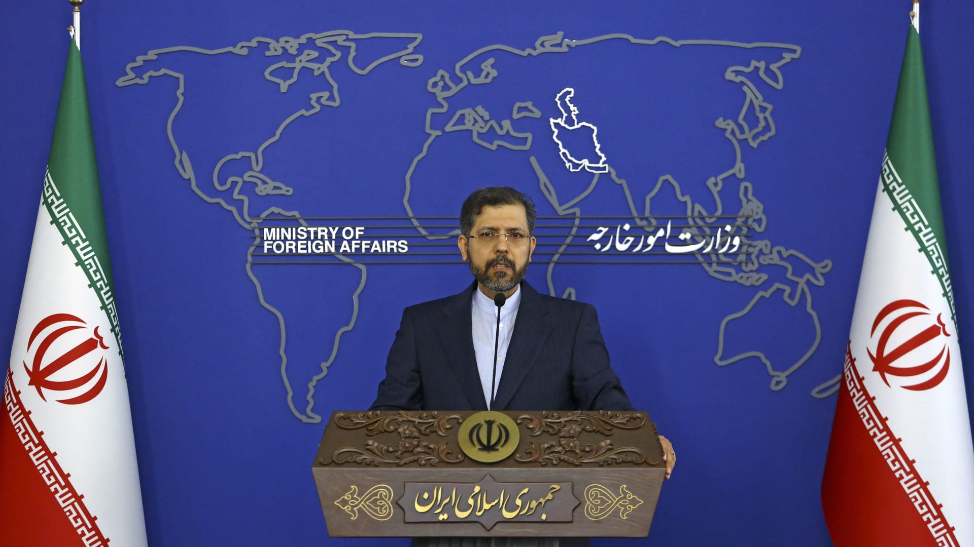 إيران تتبنى هجومًا صاروخيًا في نطاق قنصلية أمريكا بشمال العراق
