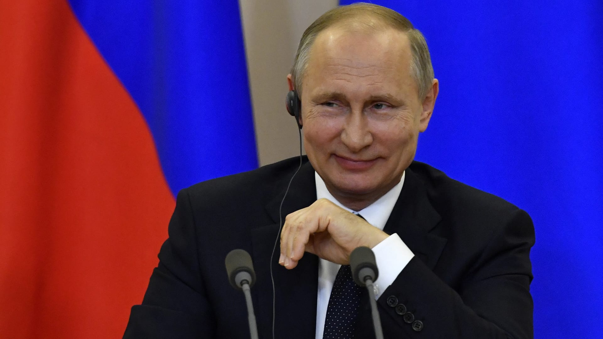 بايدن: بوتين "لا يمكنه البقاء في السلطة"