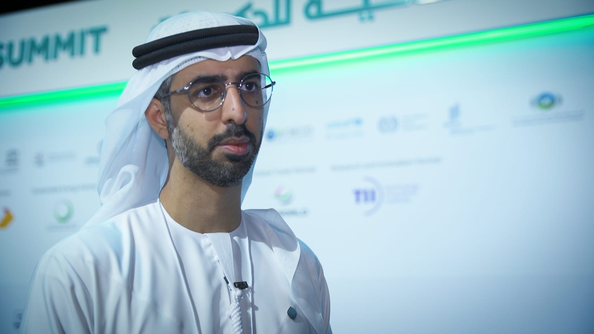 كيف تعمل الإمارات على رفع جودة الحياة لمواطنيها والمقيمين؟.. وزير الذكاء الاصطناعي يوضح لـCNN thumbnail