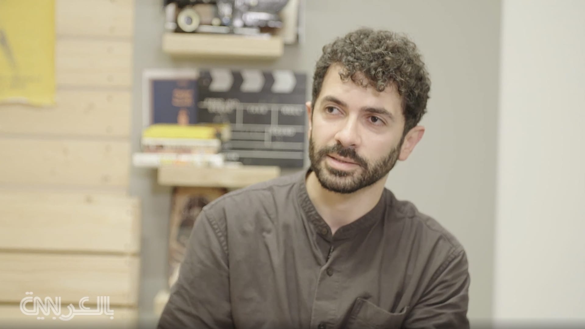 المخرج اللبناني إيلي داغر: علينا التعلق بالأمل حتى نصنع أفلاما عن بيروت "الأكثر إشراقا"