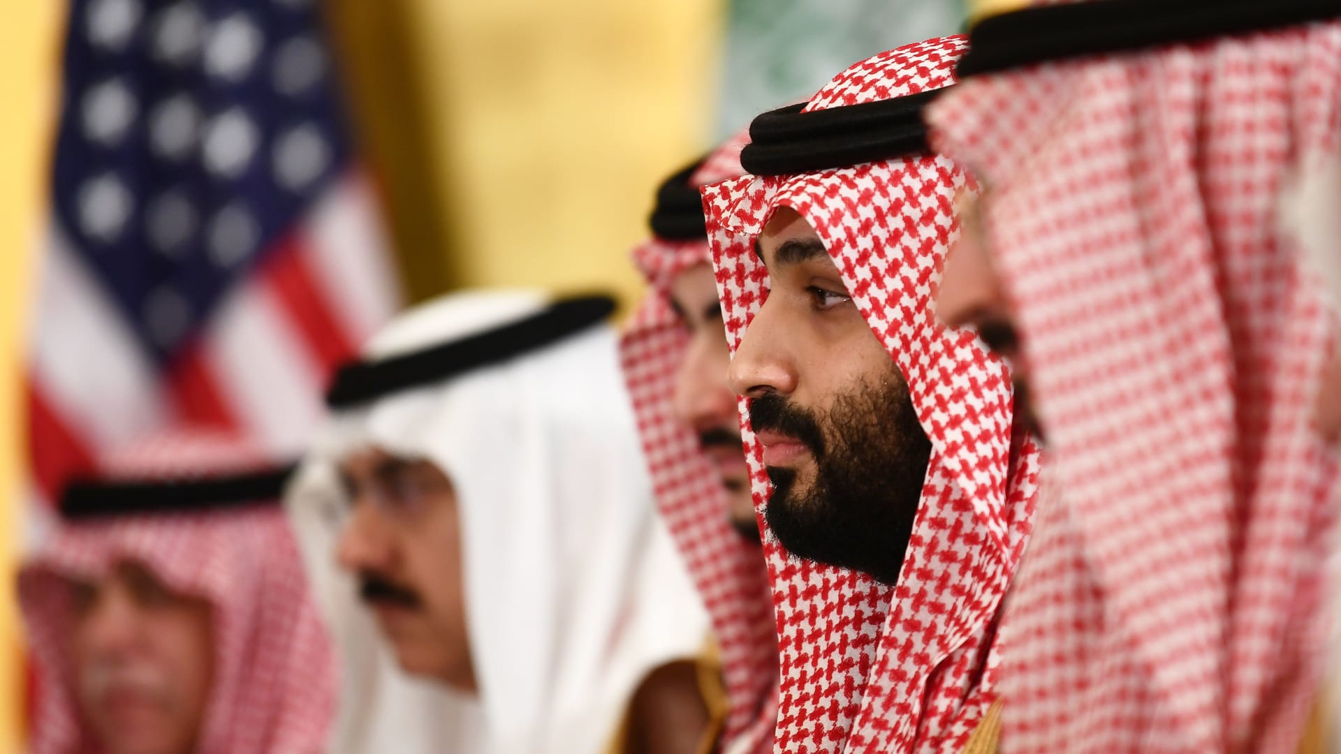 "أمريكا بحاجة لمساعدة السعودية بعدة جبهات" هو سبب استعداد بايدن لإعادة ضبط العلاقة مع الرياض.. مراسل CNN للأمن القومي يوضح