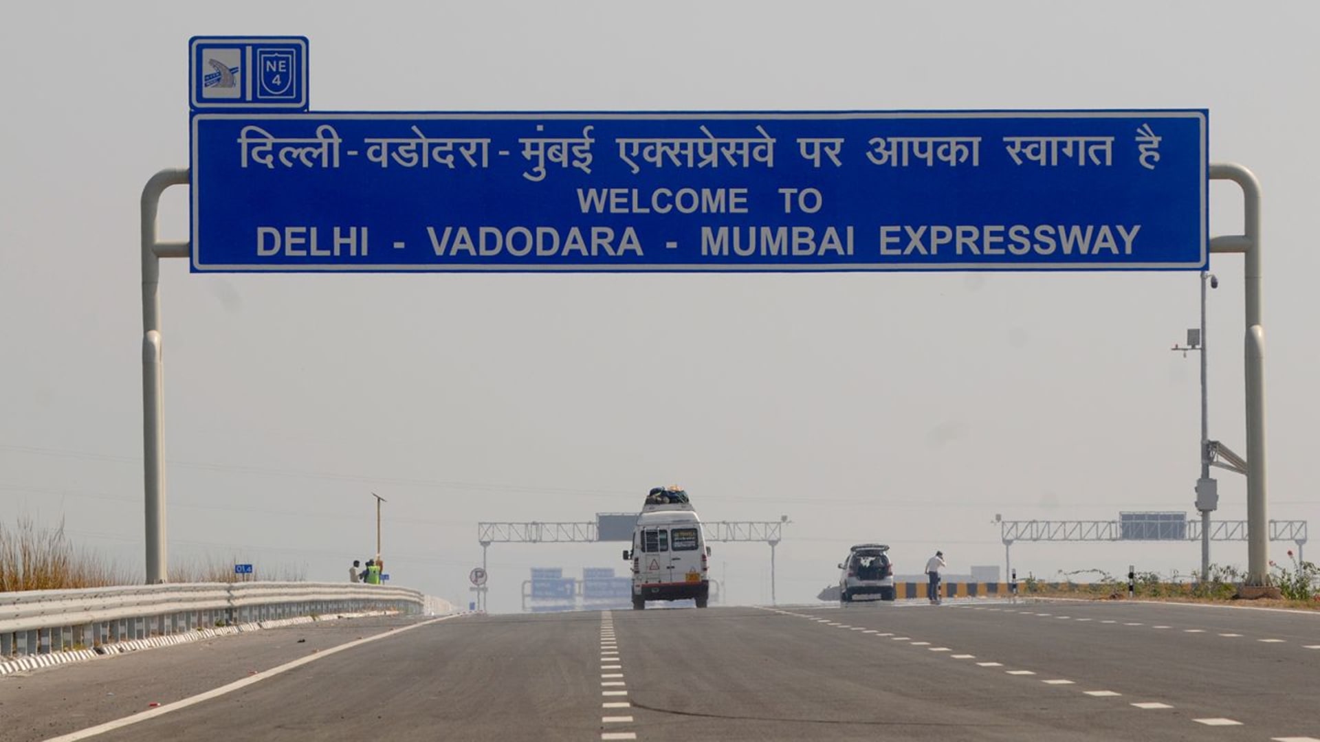 يربط عاصمتها نيودلهي بمركزها المالي مومباي..الهند تفتتح المرحلة الأولى من أطول طريق في البلاد