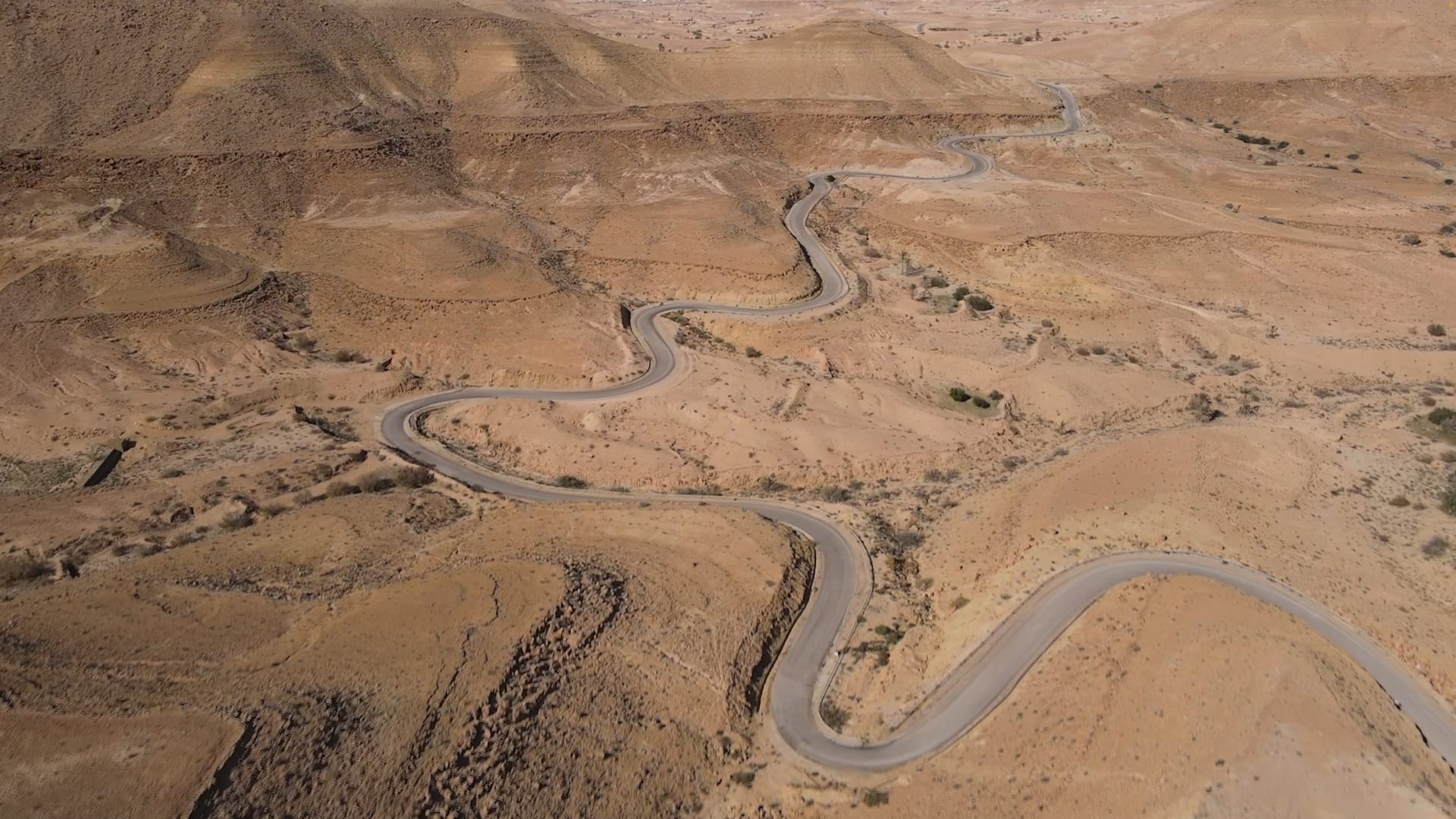 مسار ملتو في الصحراء التونسية