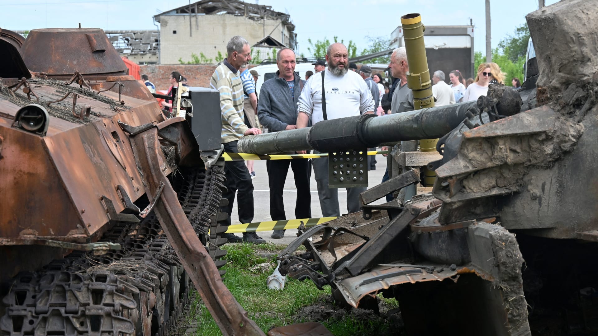 بصاروخ "باتريوت" أمريكي.. شاهد كيف أسقطت أوكرانيا صاروخ "كينجال" روسي فرط صوتي