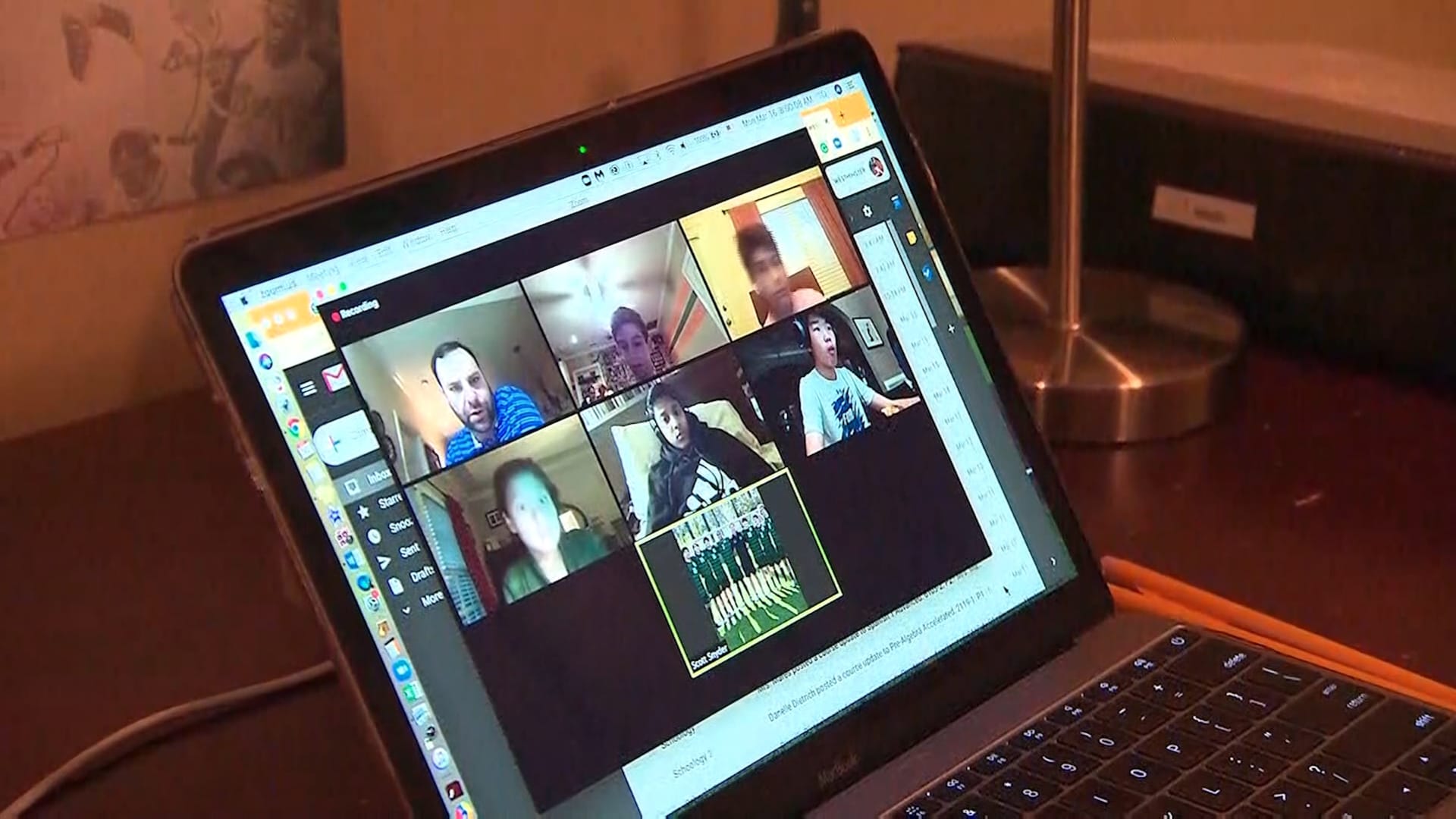 دراسة جديدة: "التعب من تطبيق زوم" يتسبّب بمشاكل في الدماغ والقلب ربما