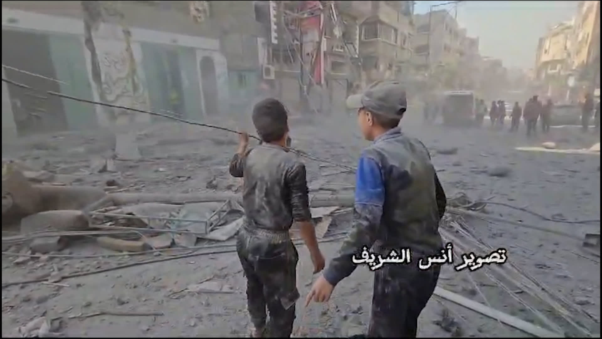 جرحى يعالَجون بالهواء الطلق في غزة.. وأكياس الجثث تملأ فناء مستشفى المعمداني