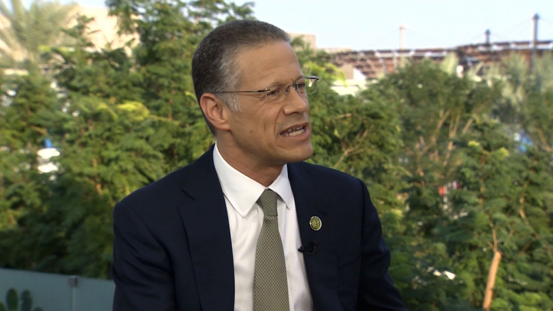 ما دور الأعمال التجارية والخيرية في تحقيق الأهداف المناخية؟