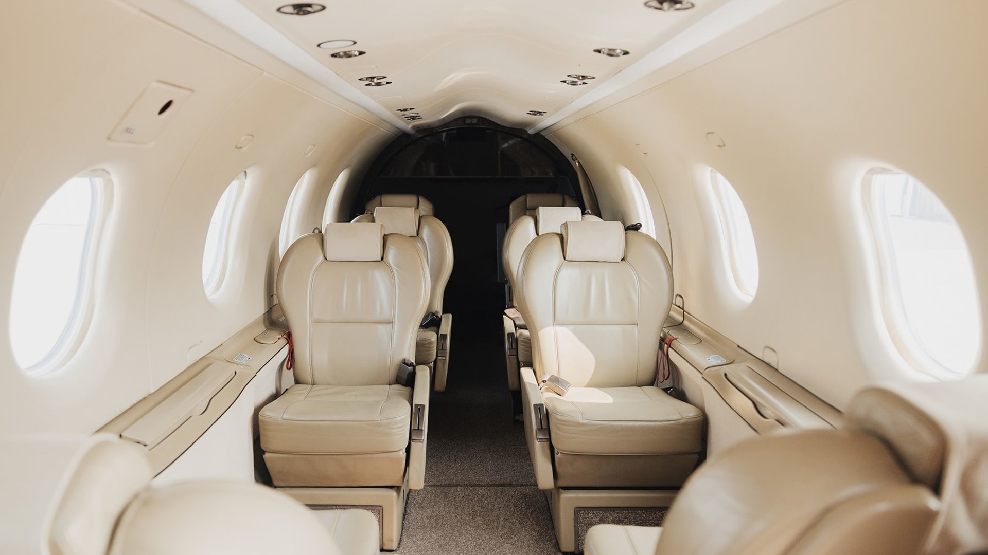 بأسلوب "أوبر".. منصة توفر رحلات طيران خاصة بتكلفة تبدأ من111 دولارًا