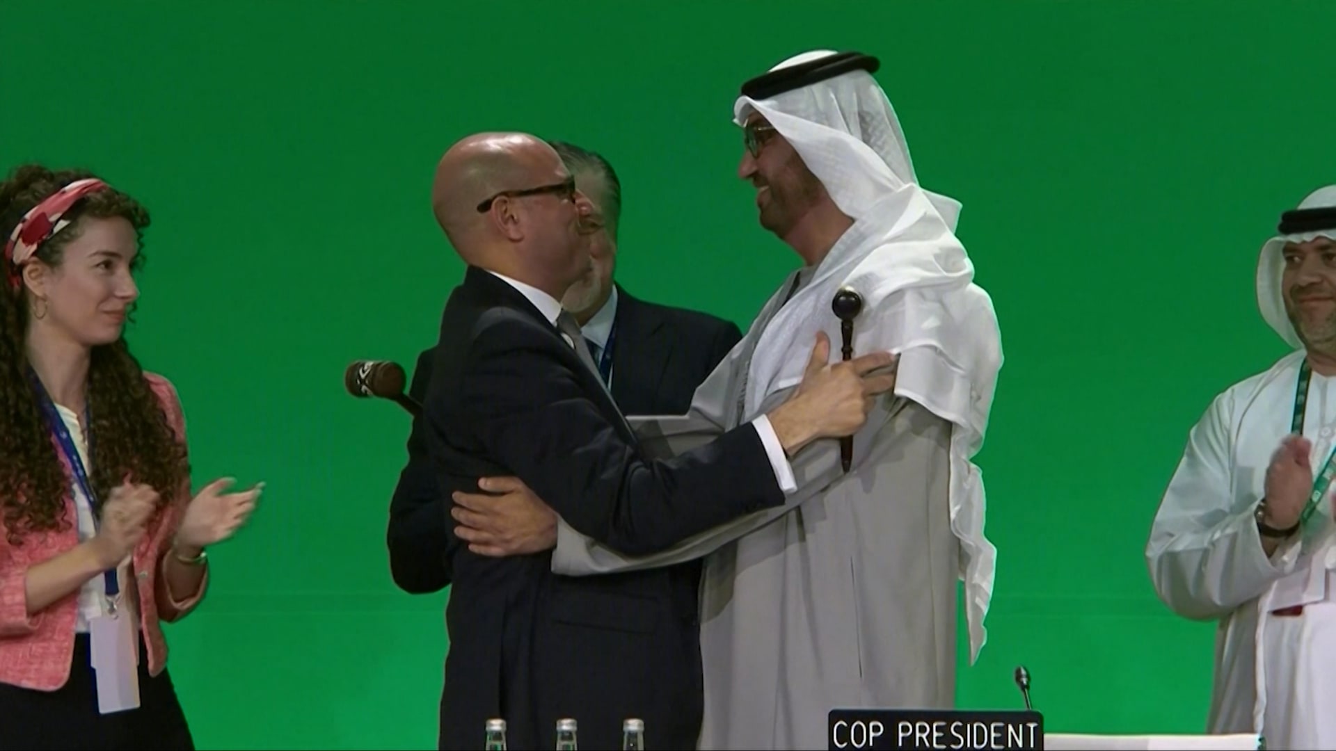 بين التفاؤل وخيبة الآمال.. ردود فعل متضاربة حول اتفاقية مؤتمر المناخ "كوب 28" 1 بين التفاؤل وخيبة الآمال.. ردود فعل متضاربة حول اتفاقية مؤتمر المناخ "كوب 28"