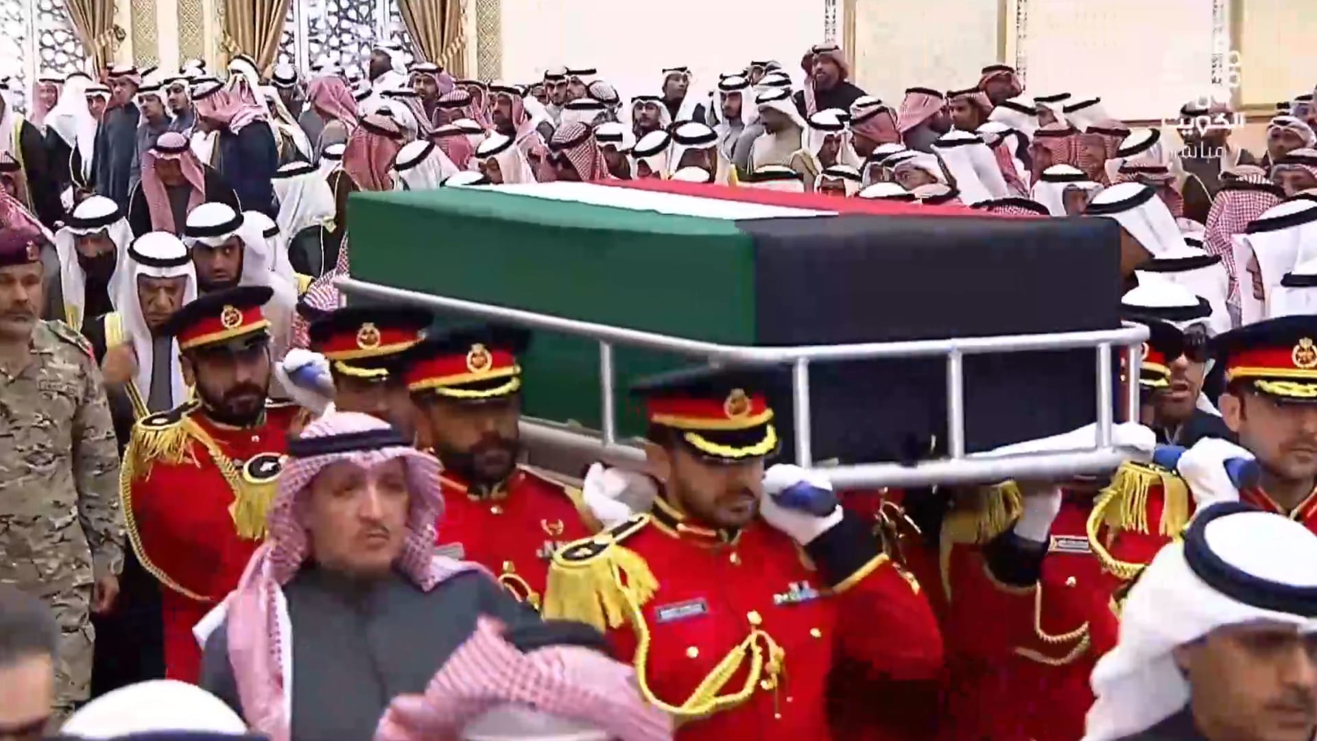 بدء مراسم تشييع وجنازة أمير الكويت الشيخ نواف الأحمد الصباح